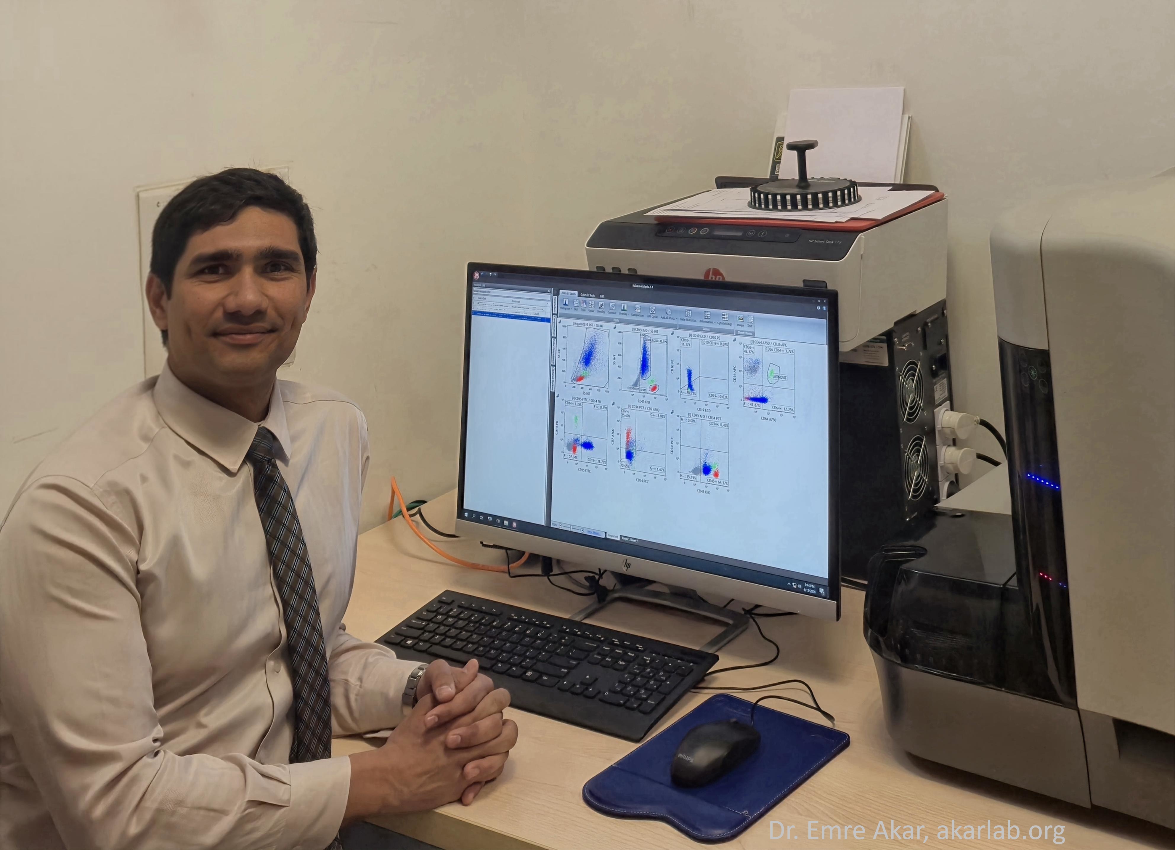 Dr. Emre Akar